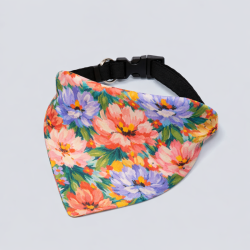_Bandana para mascotas con collar ajustable. Modelo nara de UnaTaza, diseño floral y delicado
